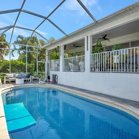 Privacy Heated Pool Gulf Access And Luxury Villa